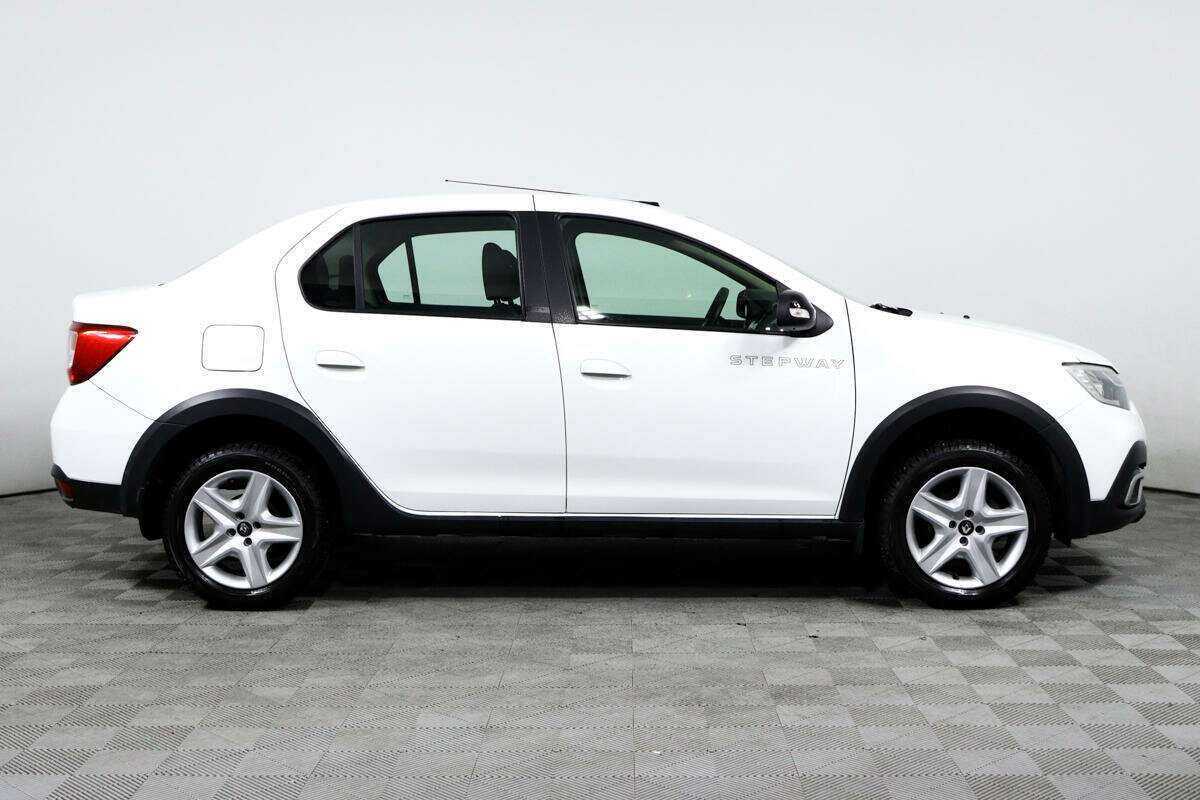Купить Renault Logan с пробегом. Фото: #3