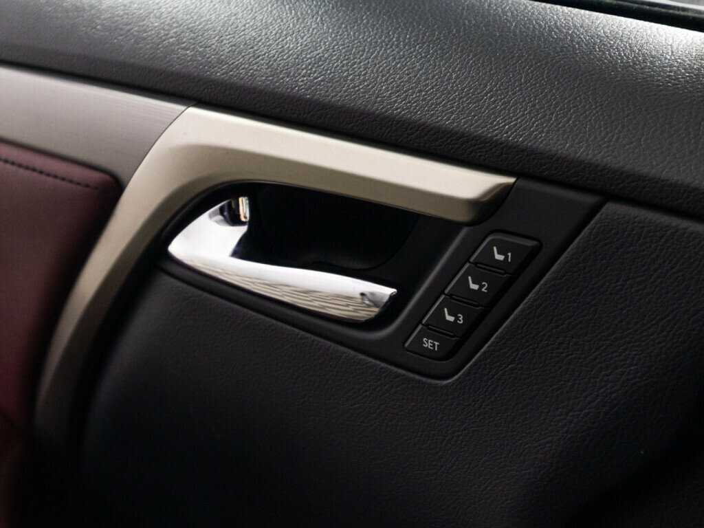 Купить Lexus RX с пробегом. Фото: #20
