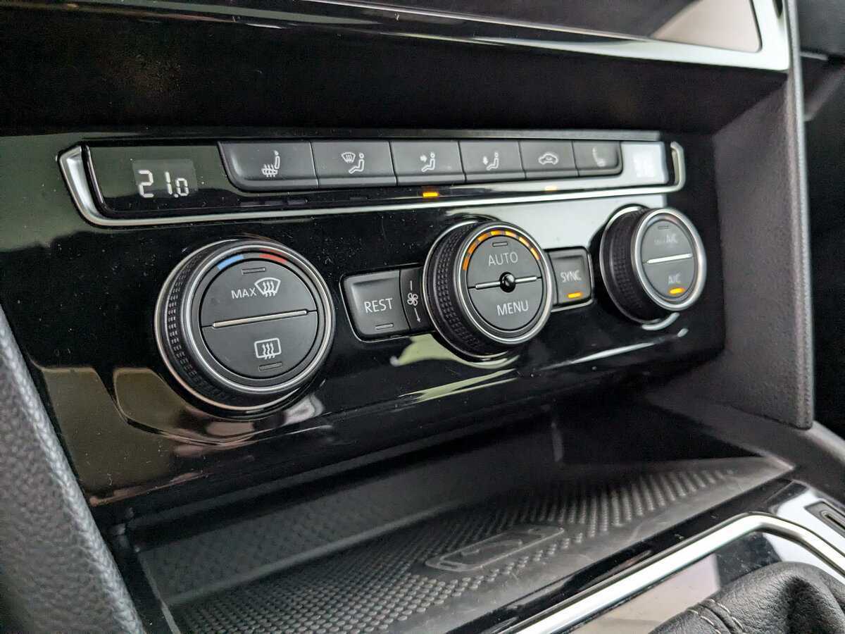 Купить Volkswagen Arteon с пробегом. Фото: #21