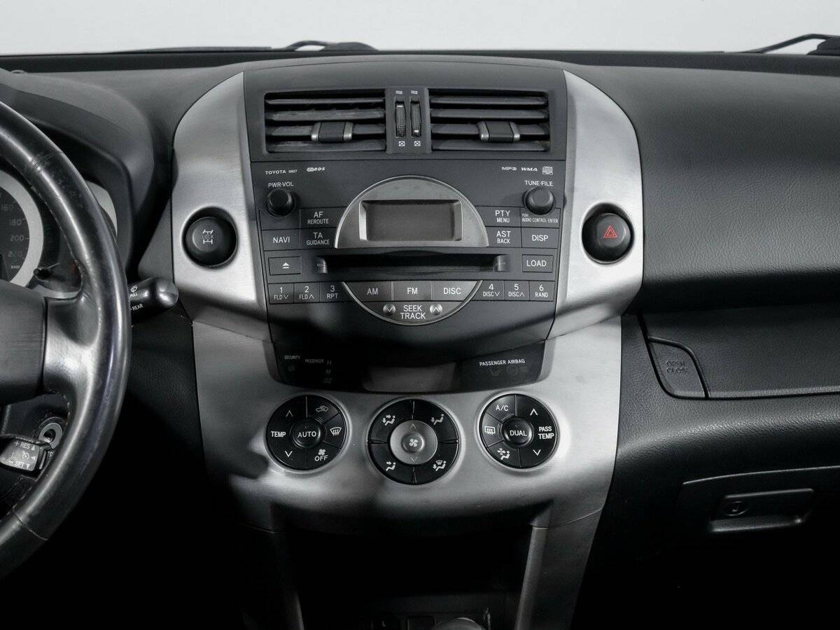 Купить Toyota RAV4 с пробегом. Фото: #12