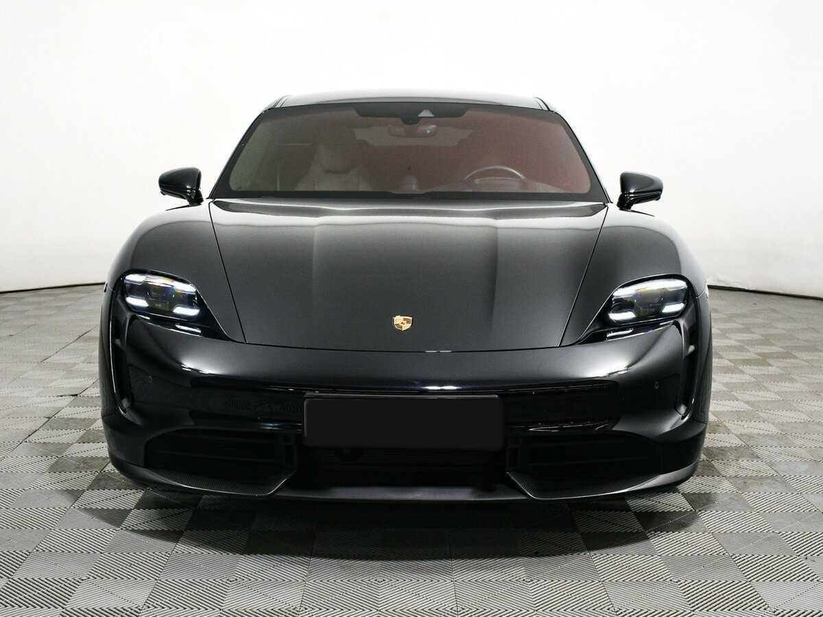 Купить Porsche Taycan с пробегом. Фото: #1