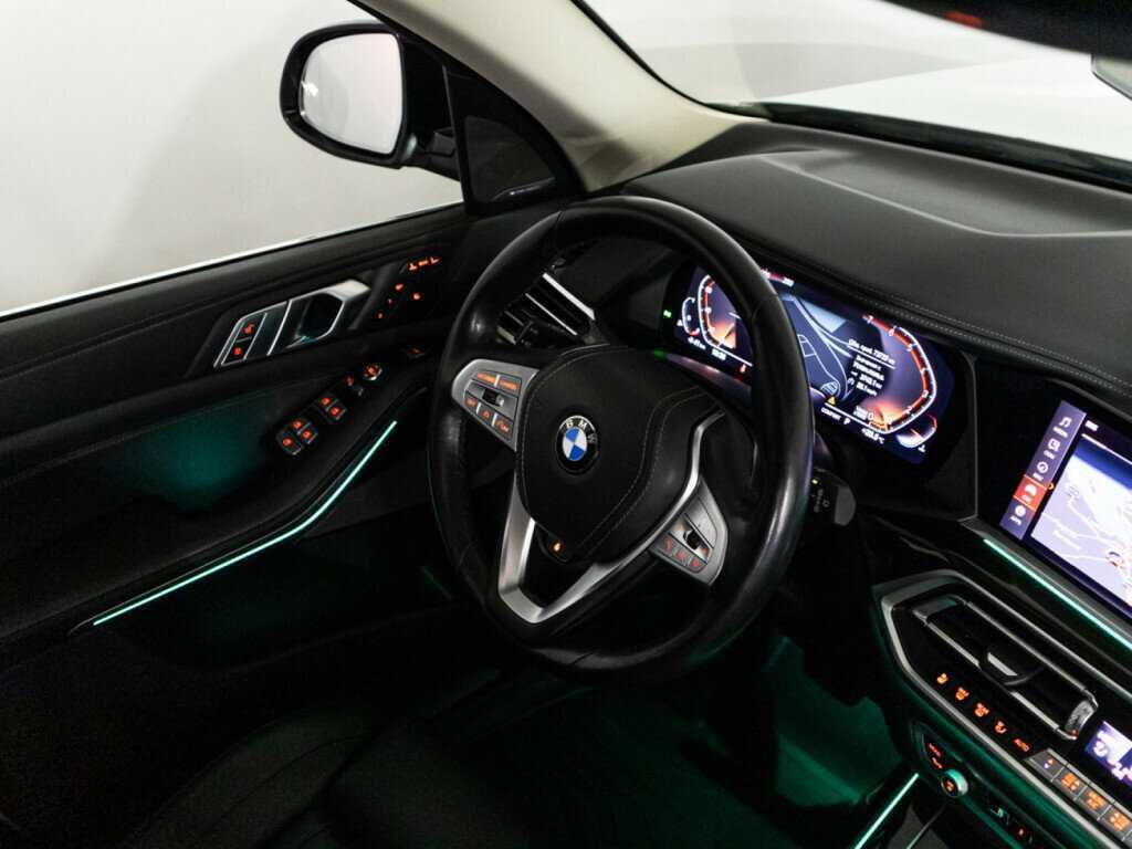 Купить BMW X7 с пробегом. Фото: #32