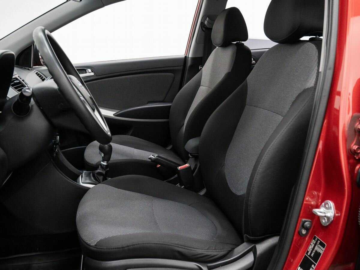 Купить Hyundai Solaris с пробегом. Фото: #14