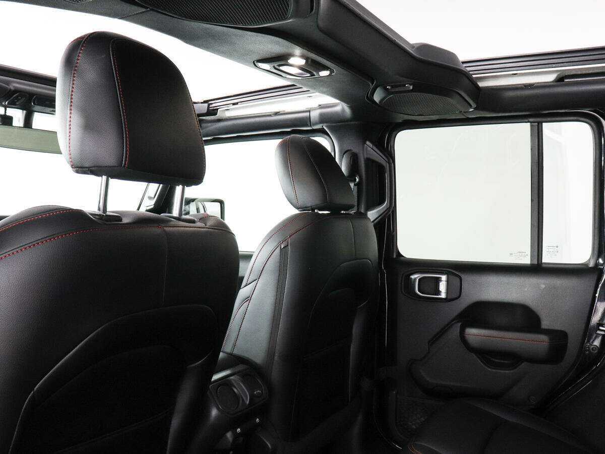 Купить Jeep Wrangler с пробегом. Фото: #11