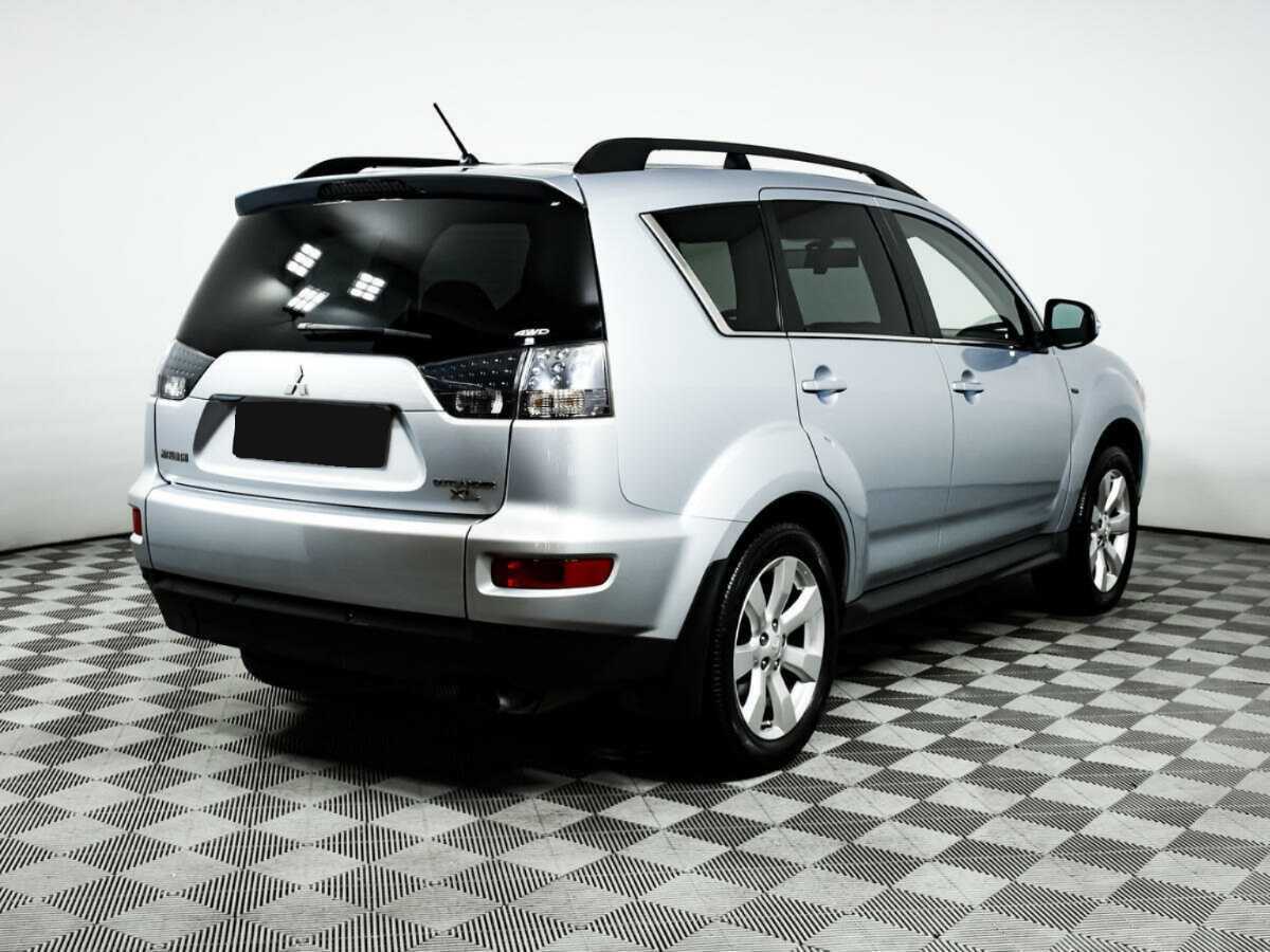 Купить Mitsubishi Outlander с пробегом. Фото: #4