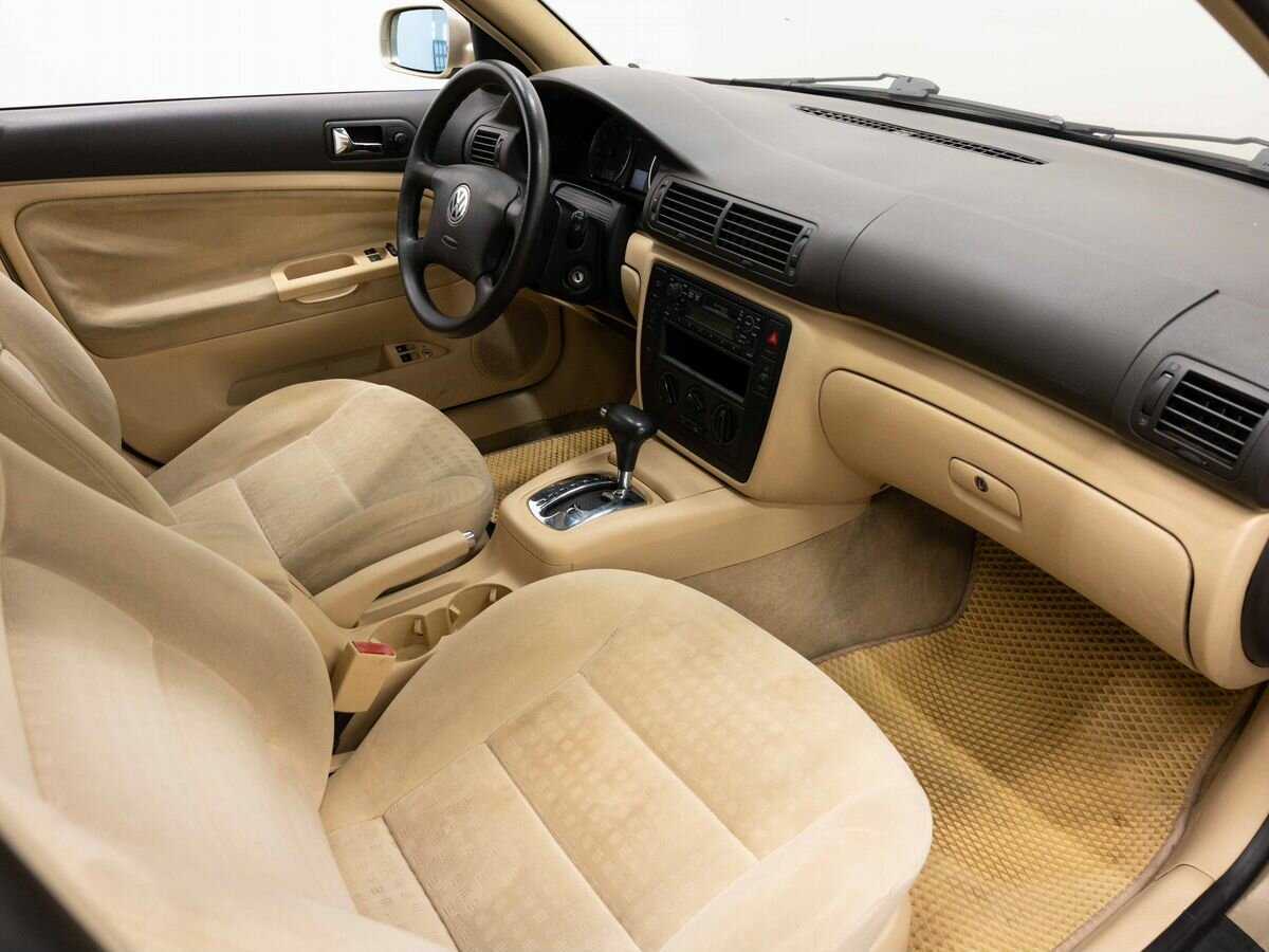 Купить Volkswagen Passat с пробегом. Фото: #8