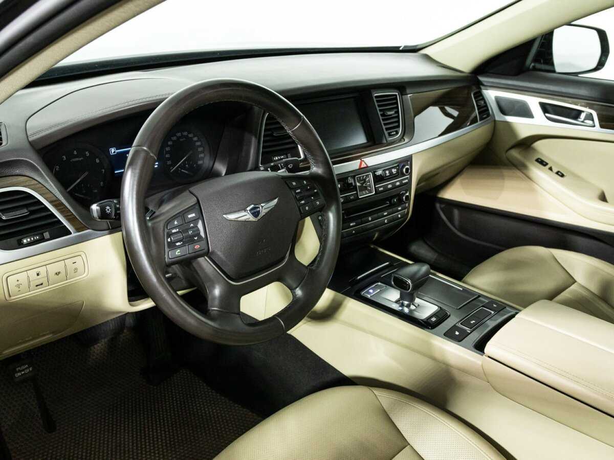 Купить Genesis G80 с пробегом. Фото: #10