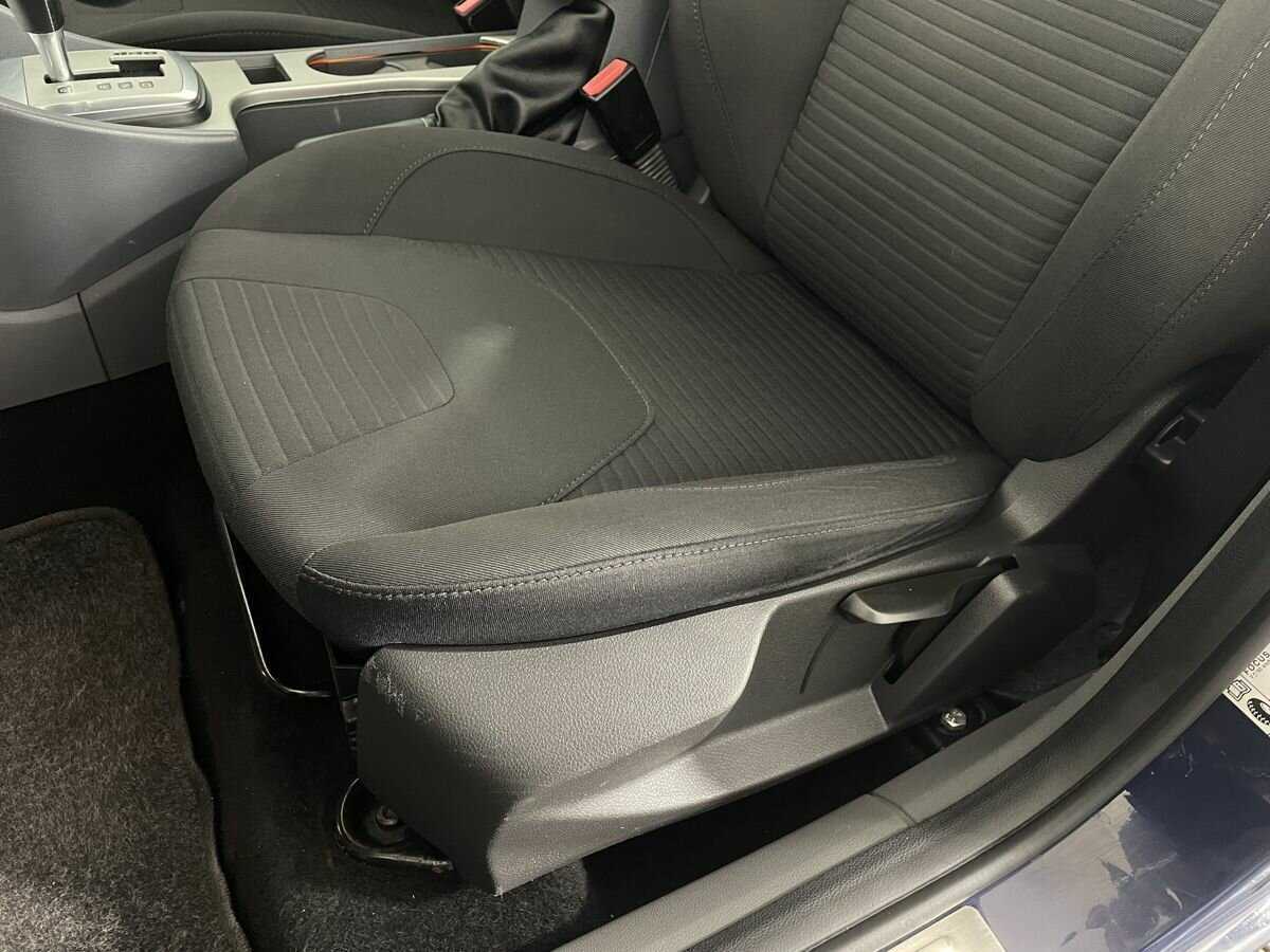 Купить Ford Focus с пробегом. Фото: #9