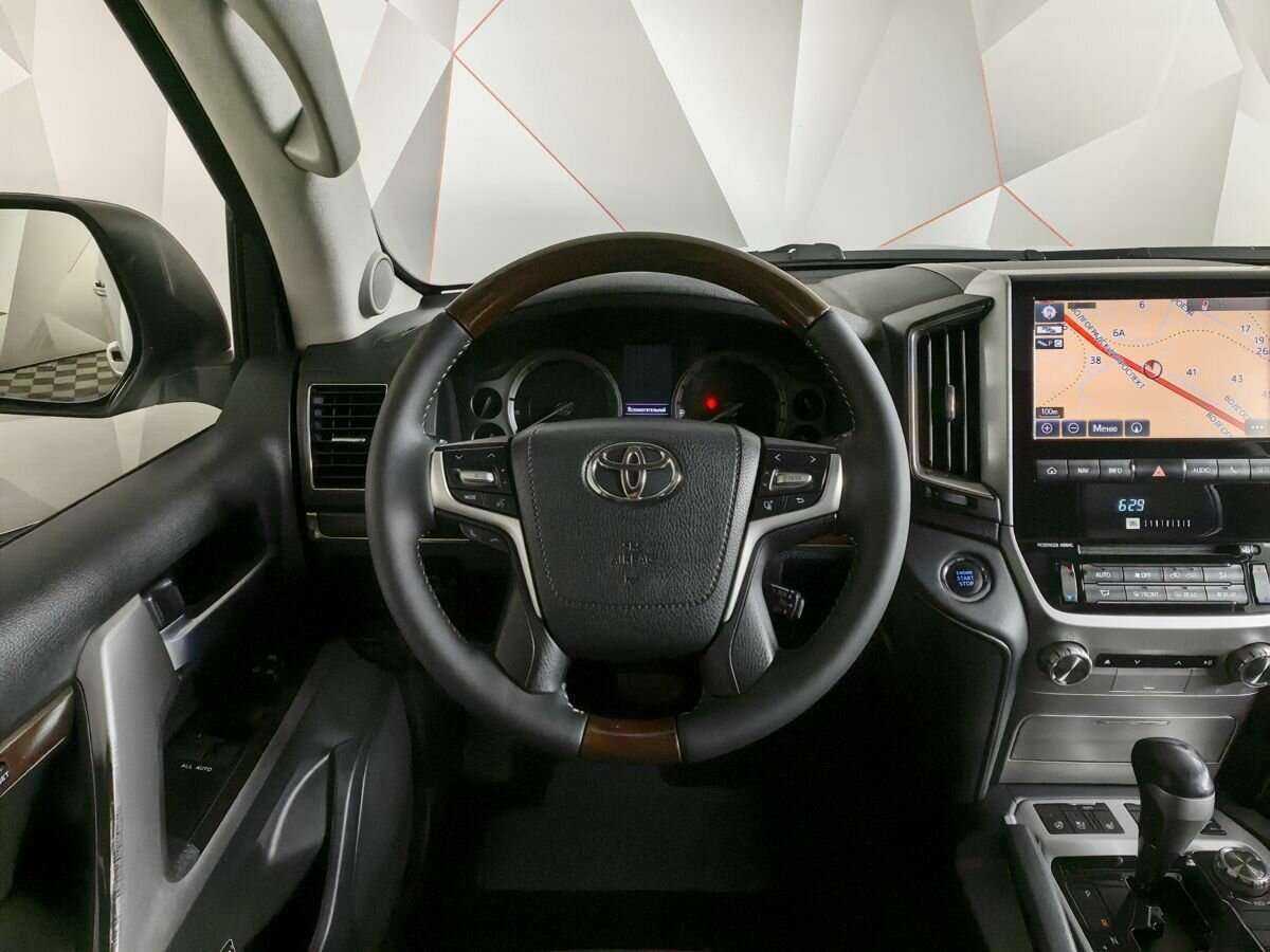 Купить Toyota Land Cruiser с пробегом. Фото: #14