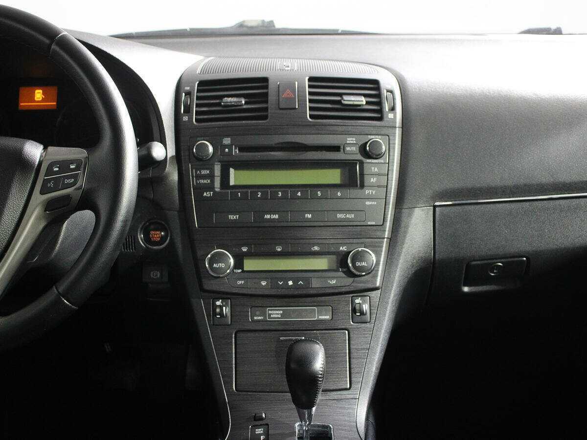 Купить Toyota Avensis с пробегом. Фото: #10