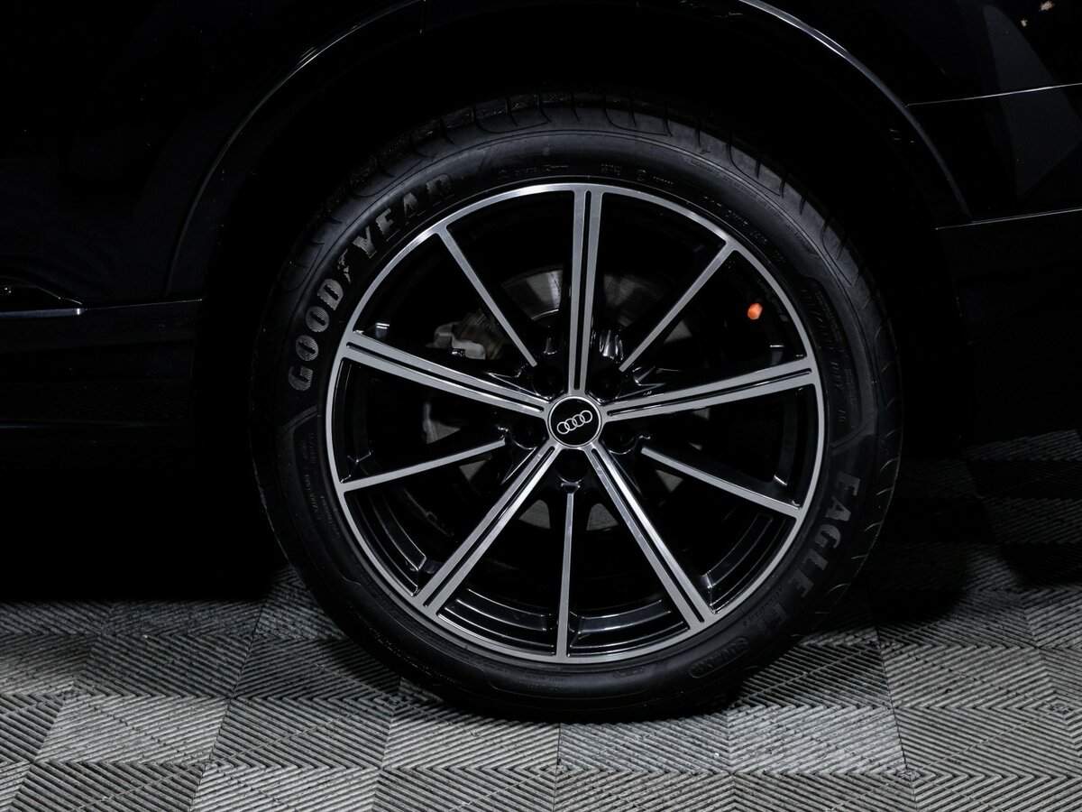 Купить Audi Q7 с пробегом. Фото: #14
