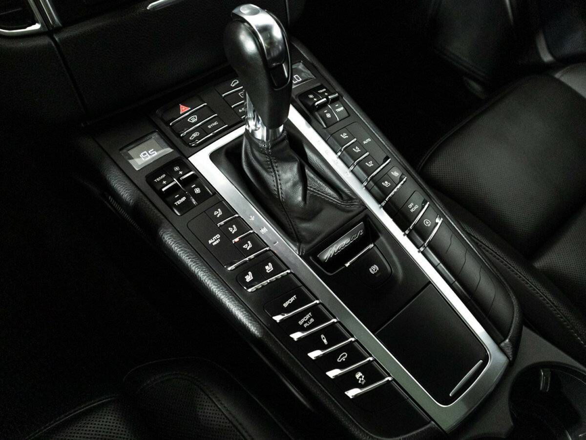 Купить Porsche Macan с пробегом. Фото: #17