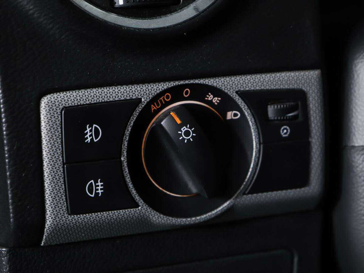 Купить Opel Antara с пробегом. Фото: #15