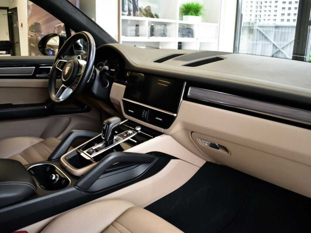 Купить Porsche Cayenne с пробегом. Фото: #7