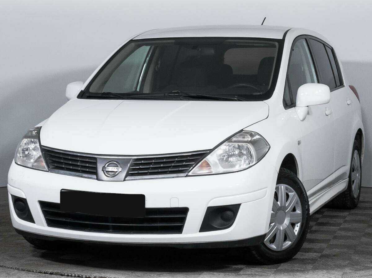 Купить Nissan Tiida с пробегом. Посмотреть фото