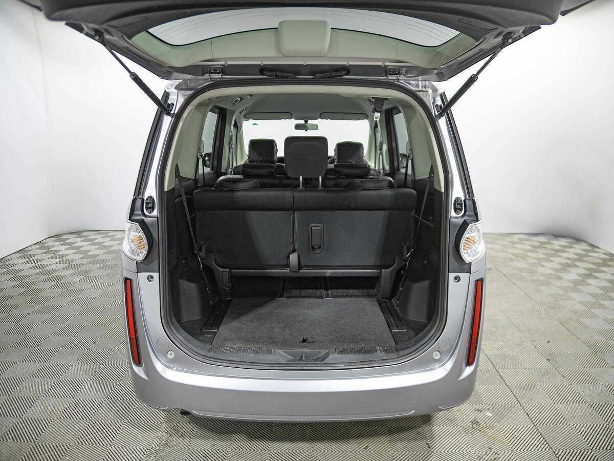 Купить Mazda Biante с пробегом. Фото: #14