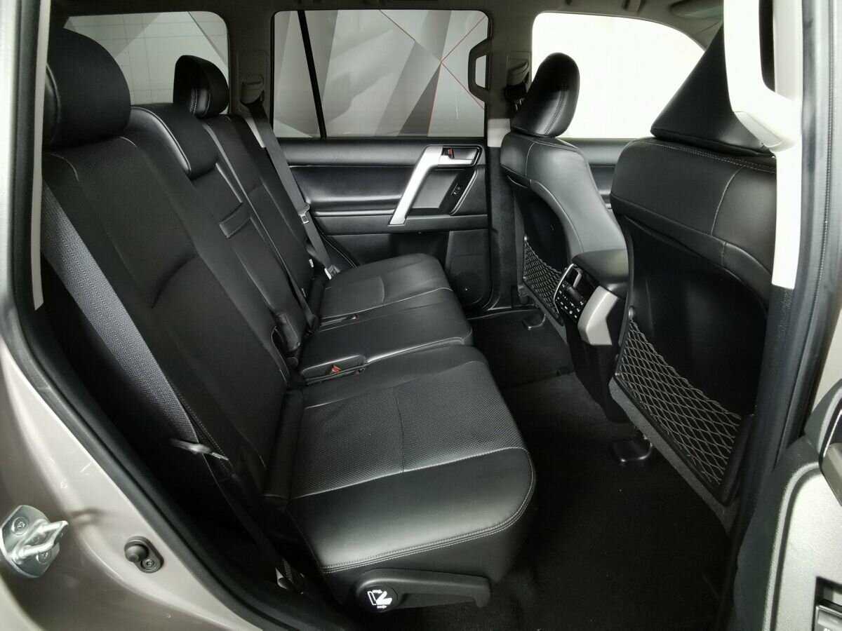 Купить Toyota Land Cruiser Prado с пробегом. Фото: #11
