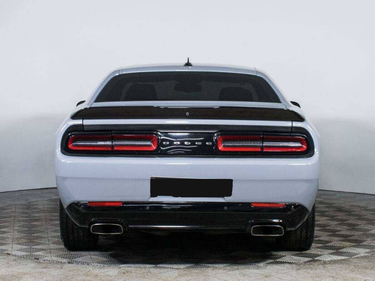 Купить Dodge Challenger с пробегом. Фото: #5