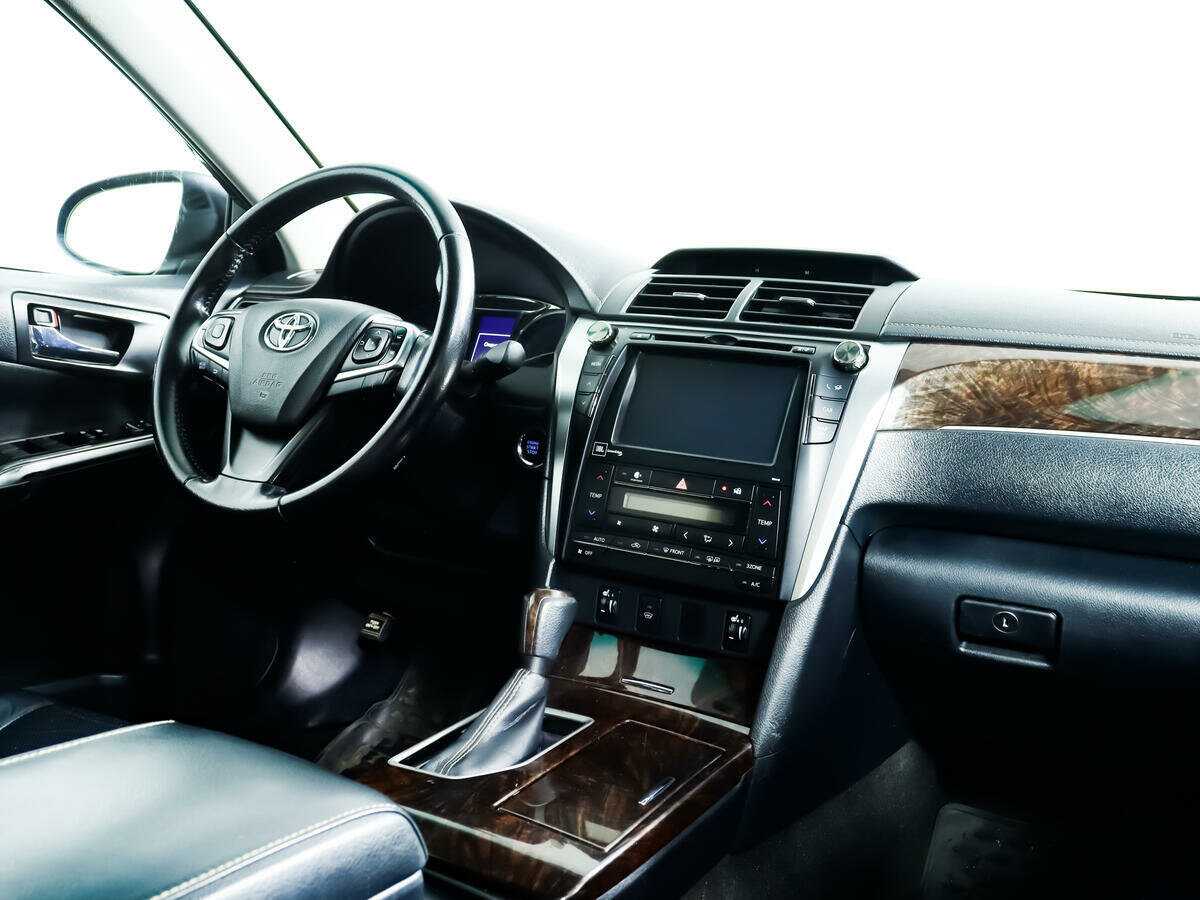 Купить Toyota Camry с пробегом. Фото: #8