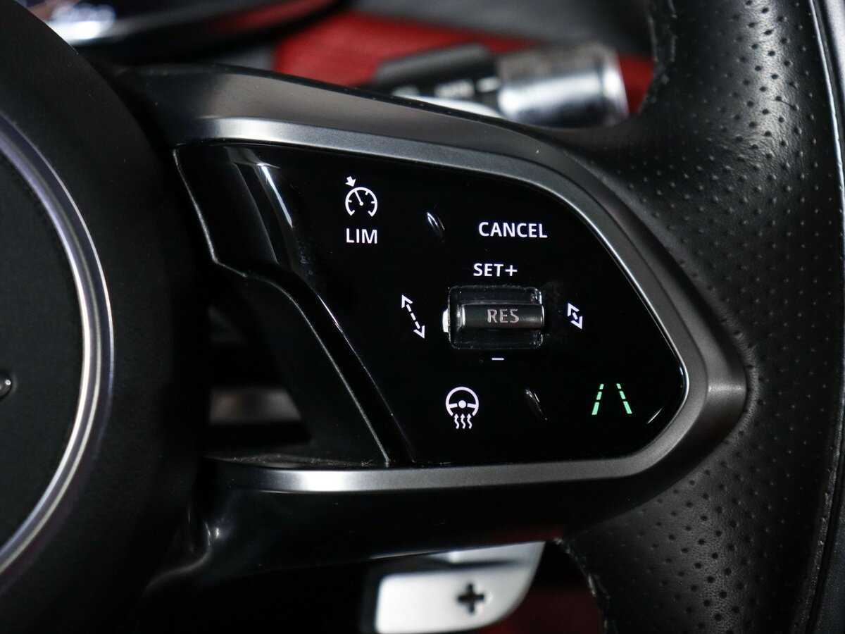 Купить Jaguar F-Pace с пробегом. Фото: #25