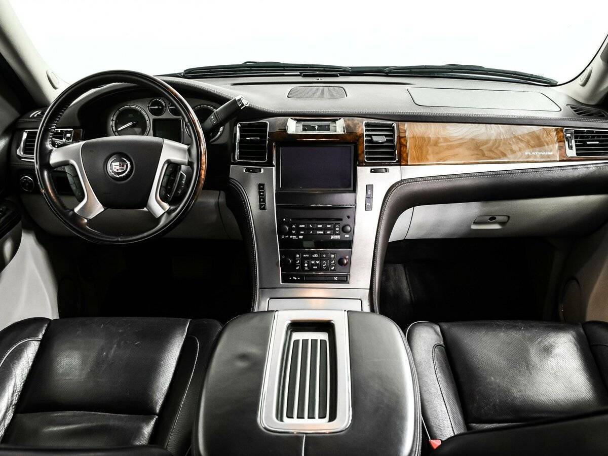 Купить Cadillac Escalade с пробегом. Фото: #10