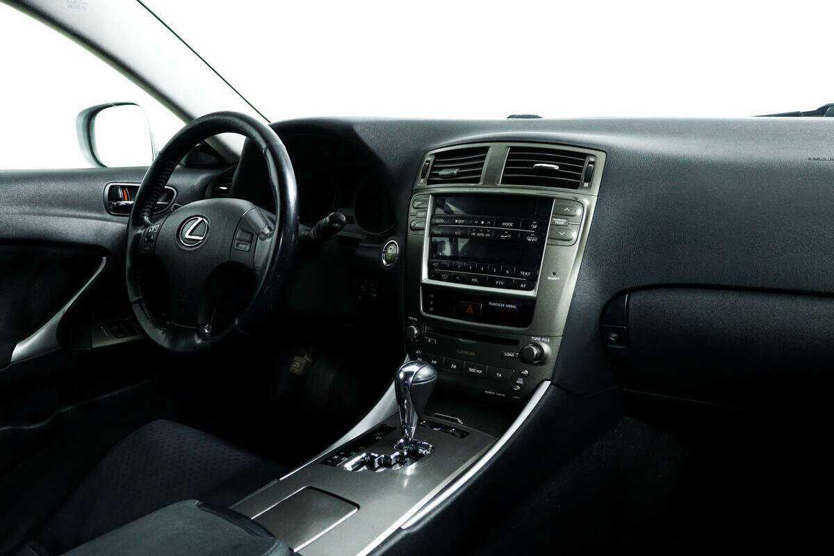 Купить Lexus IS с пробегом. Фото: #8