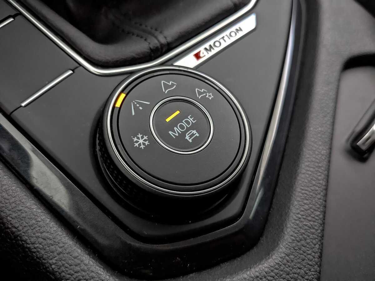 Купить Volkswagen Tiguan с пробегом. Фото: #21