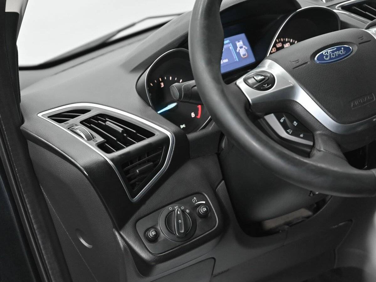 Купить Ford Kuga с пробегом. Фото: #7