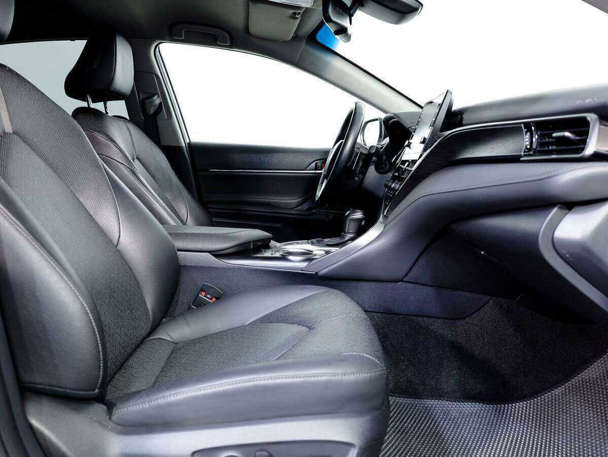 Купить Toyota Camry с пробегом. Фото: #10