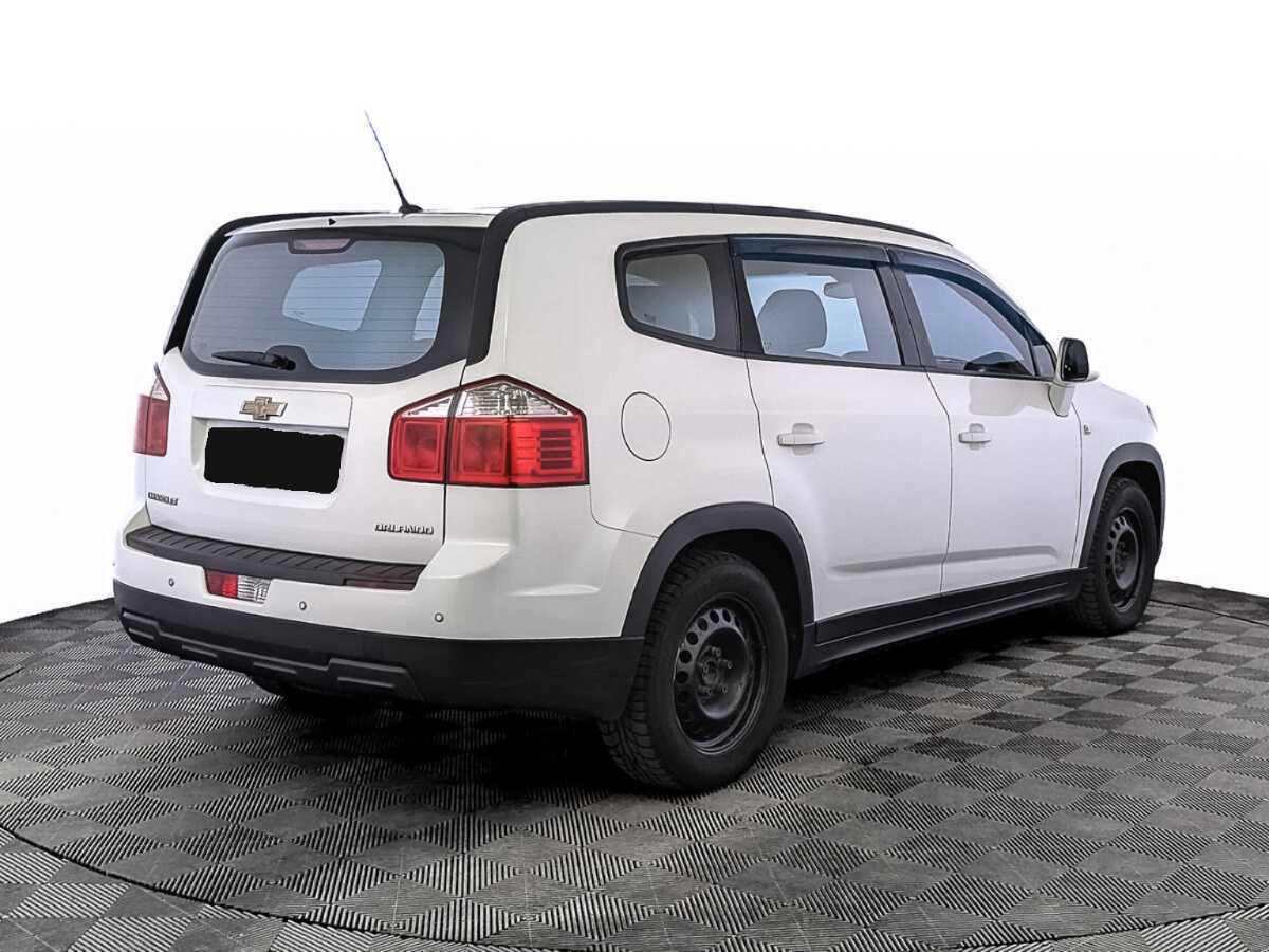 Купить Chevrolet Orlando с пробегом. Фото: #4