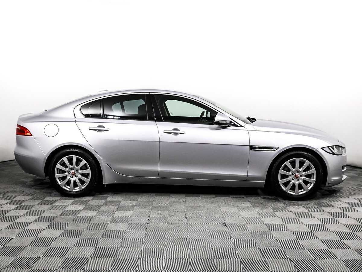 Купить Jaguar XE с пробегом. Фото: #3