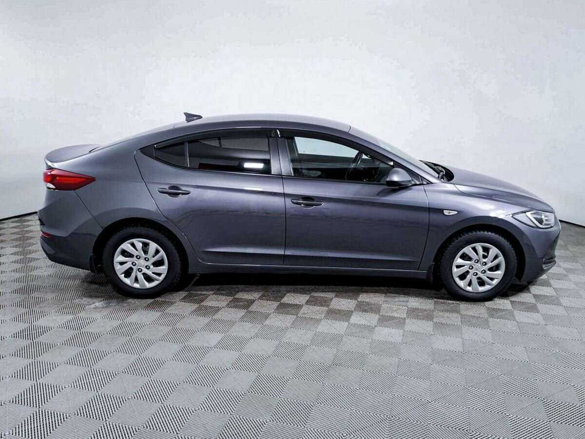 Купить Hyundai Elantra с пробегом. Фото: #3