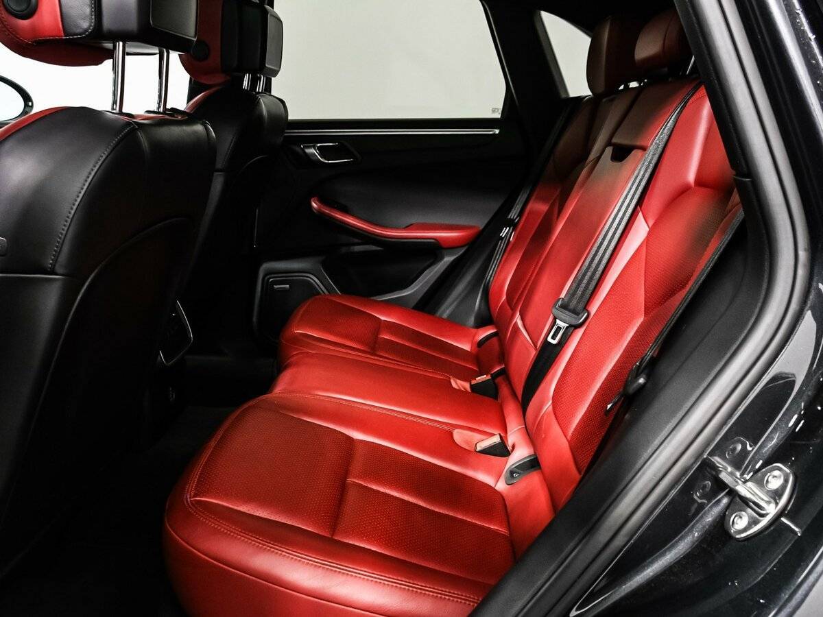 Купить Porsche Macan с пробегом. Фото: #11