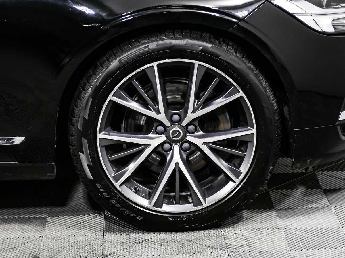Купить Volvo S90 с пробегом. Фото: #13