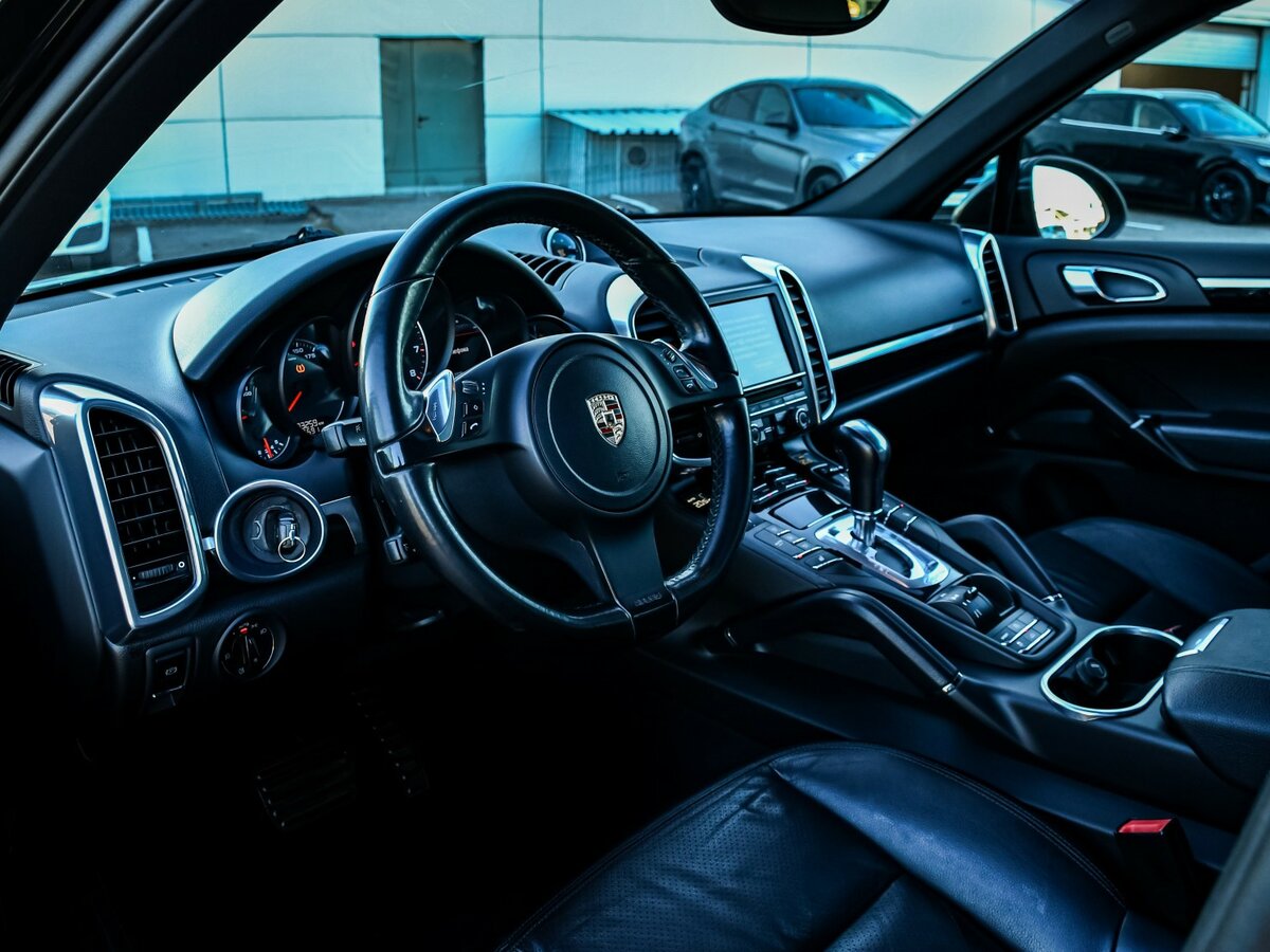 Купить Porsche Cayenne с пробегом. Фото: #11