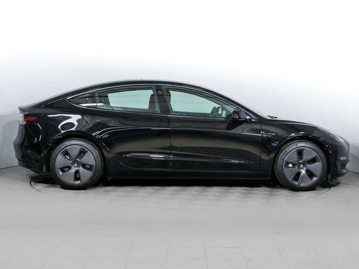 Купить Tesla Model 3 с пробегом. Фото: #3