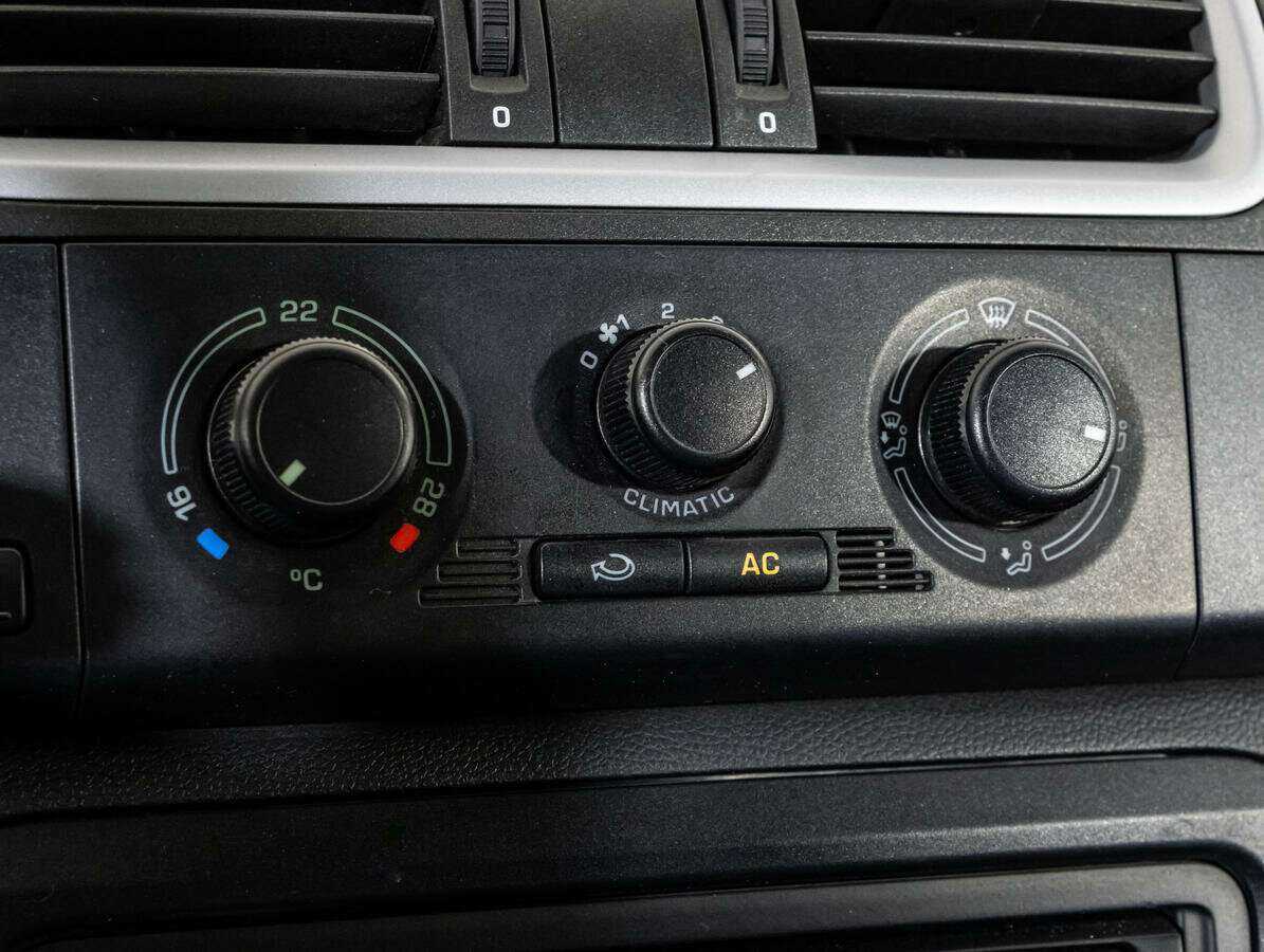 Купить Skoda Fabia с пробегом. Фото: #12
