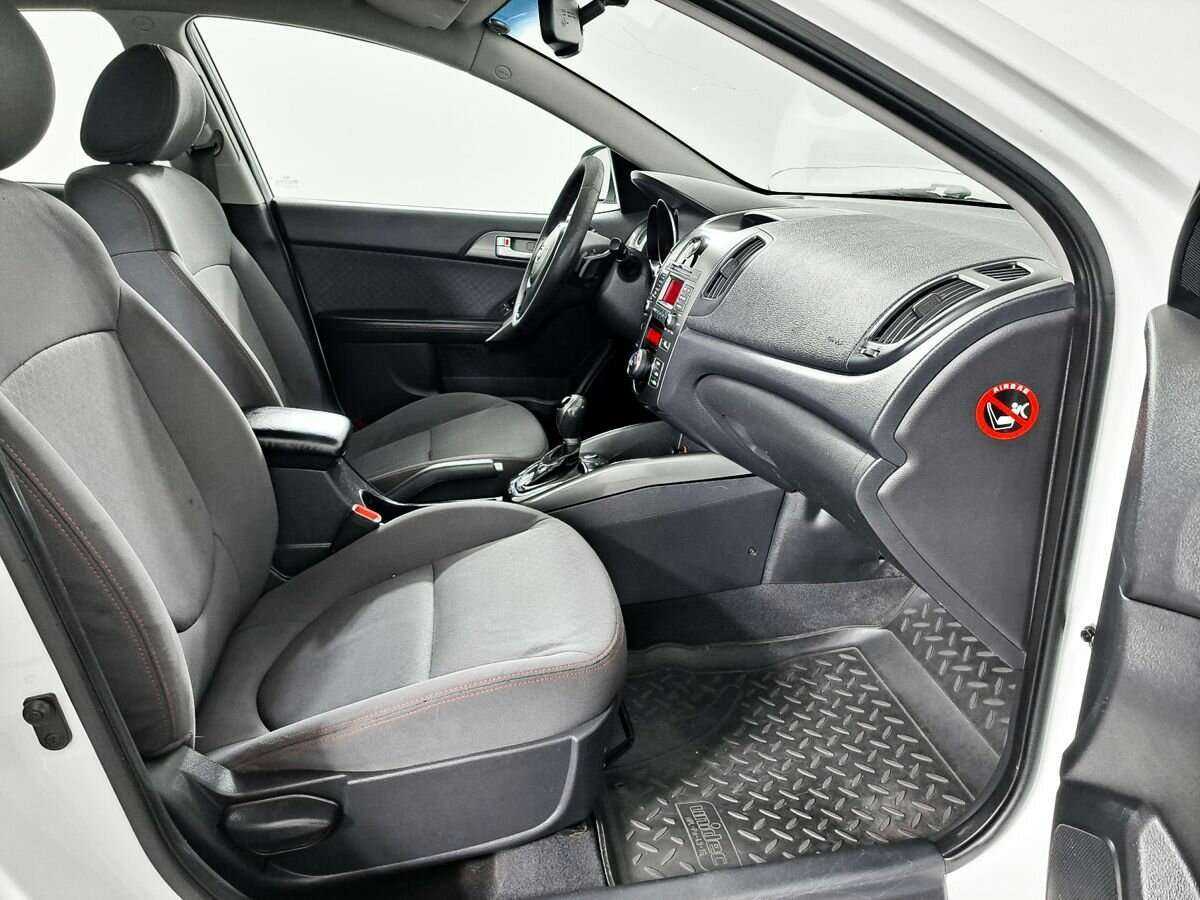 Купить Kia Cerato с пробегом. Фото: #8