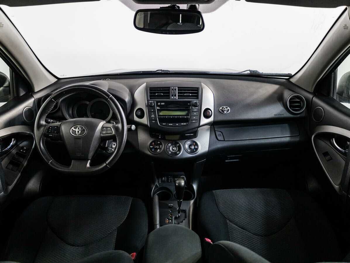 Купить Toyota RAV4 с пробегом. Фото: #11