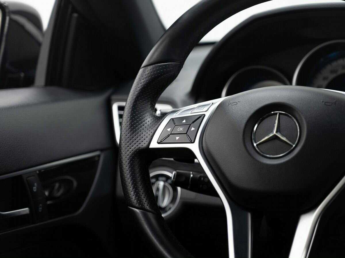 Купить Mercedes-Benz E-Класс с пробегом. Фото: #12
