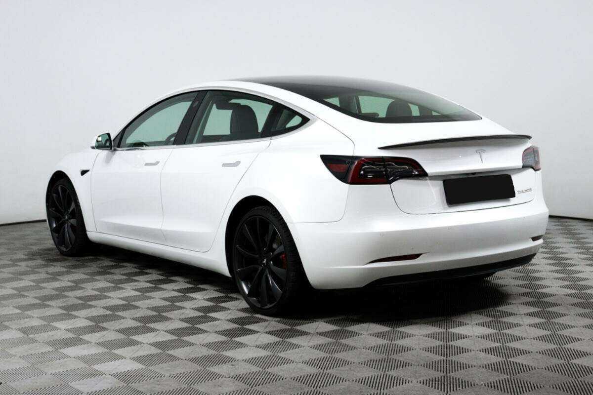 Купить Tesla Model 3 с пробегом. Фото: #6