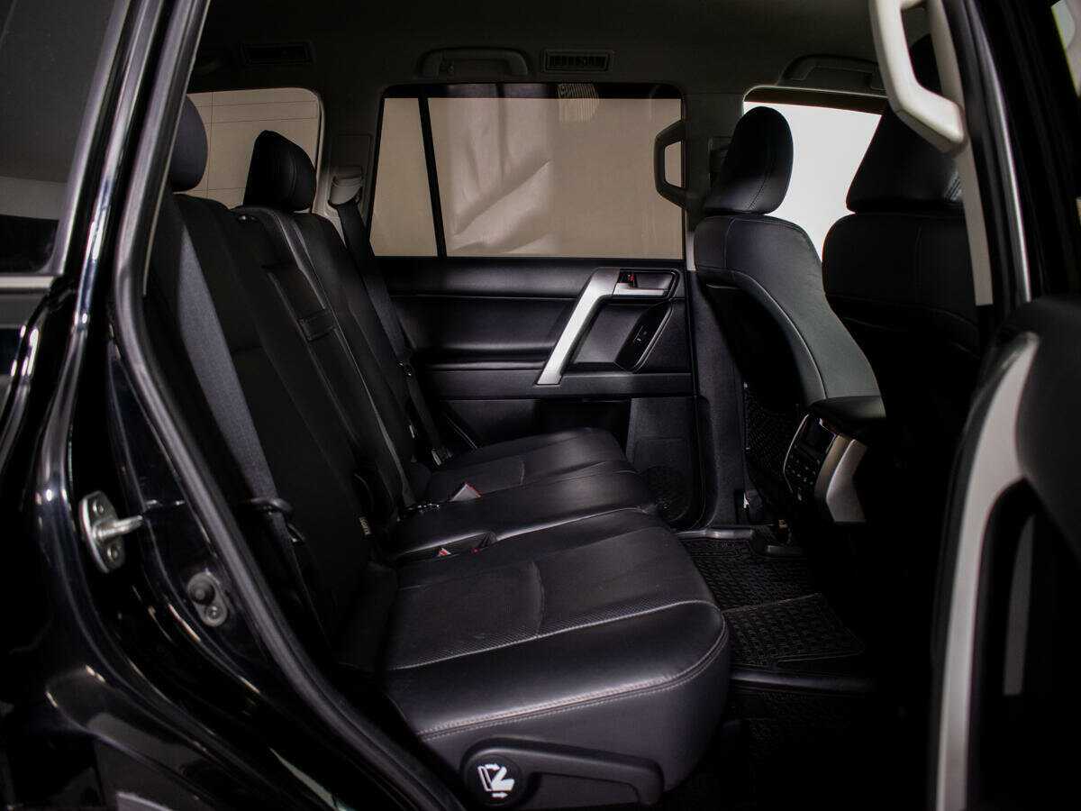 Купить Toyota Land Cruiser Prado с пробегом. Фото: #8