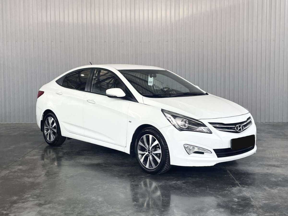Купить Hyundai Solaris с пробегом. Фото: #2