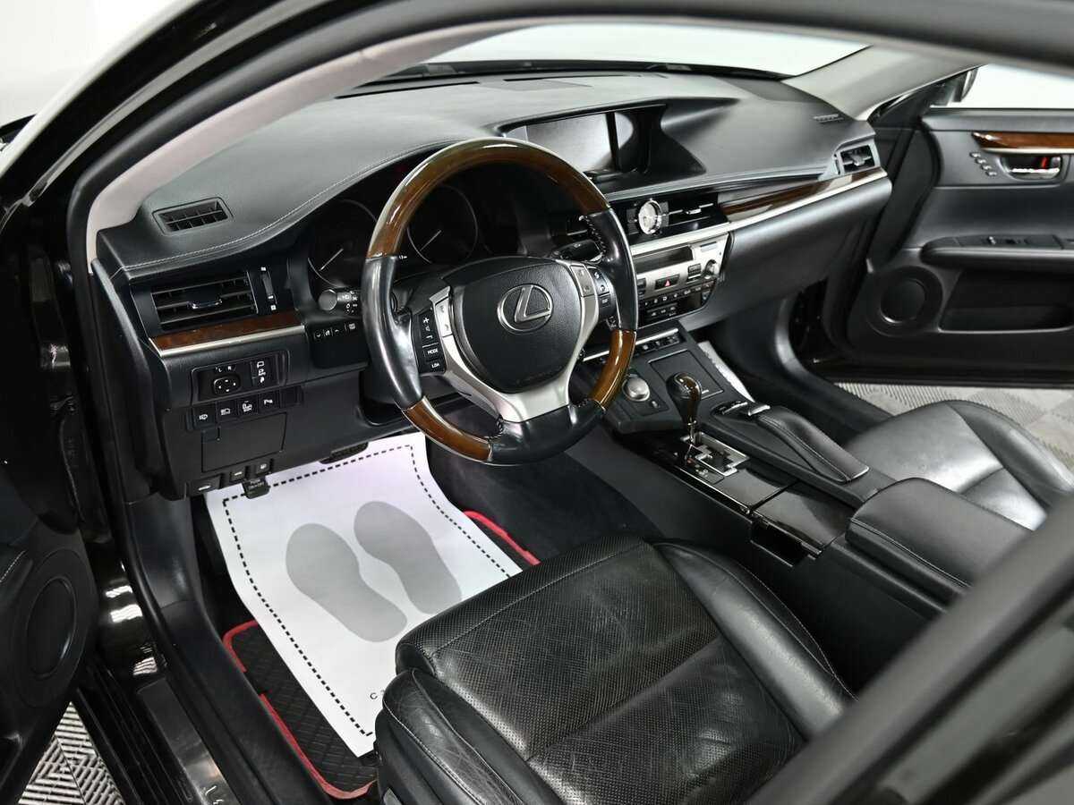 Купить Lexus ES с пробегом. Фото: #5