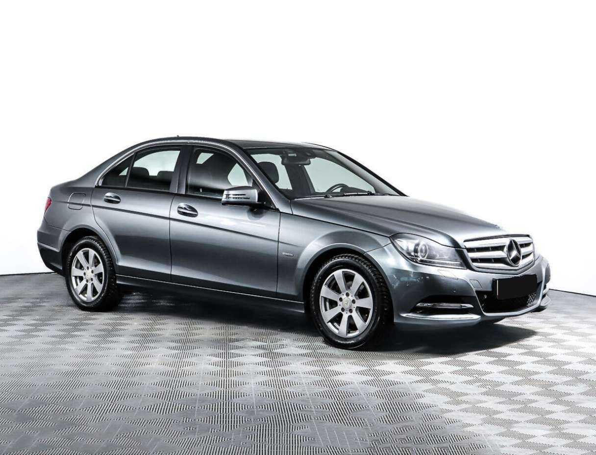 Купить Mercedes-Benz C-Класс с пробегом. Фото: #2