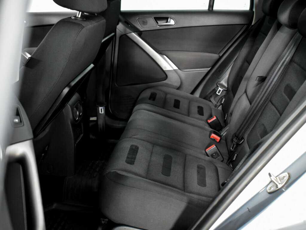 Купить Volkswagen Tiguan с пробегом. Фото: #7