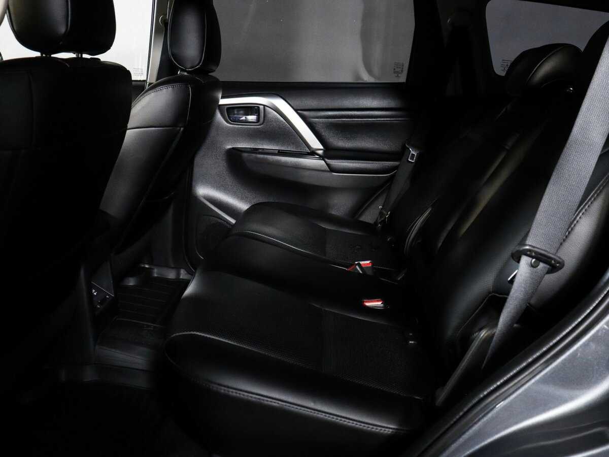 Купить Mitsubishi Pajero Sport с пробегом. Фото: #9