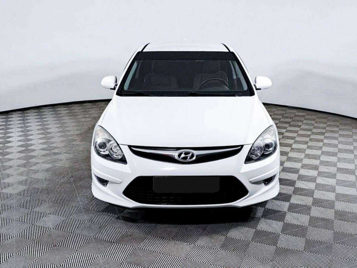 Купить Hyundai i30 с пробегом. Фото: #1