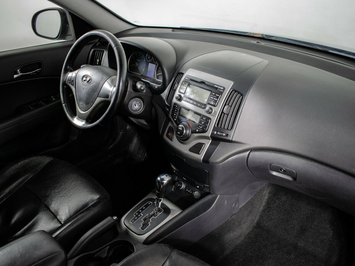 Купить Hyundai i30 с пробегом. Фото: #8