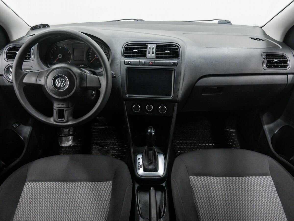 Купить Volkswagen Polo с пробегом. Фото: #10